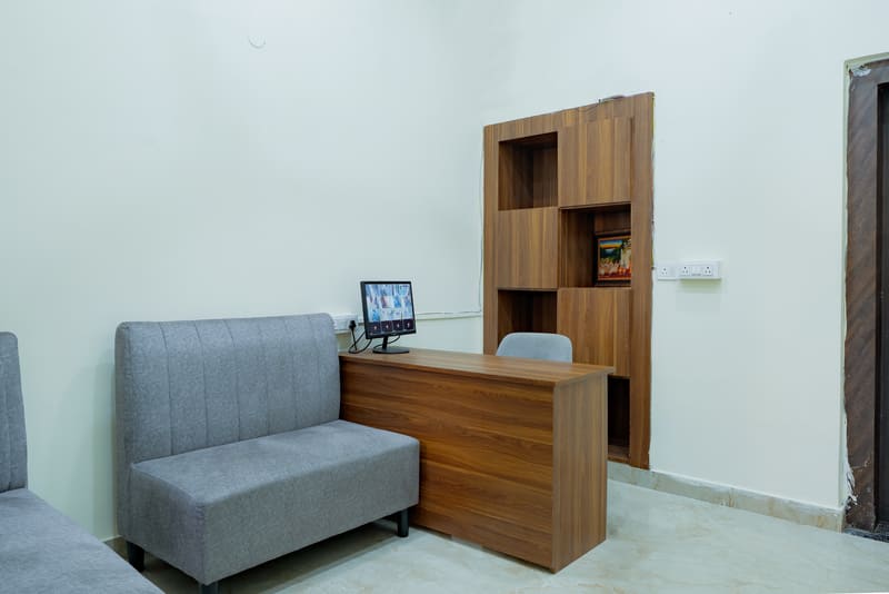 Koliving Ultra Luxurious Girls PG in Bhawanipur