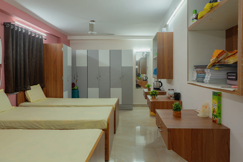 Koliving Ultra Luxurious Girls PG in Bhawanipur