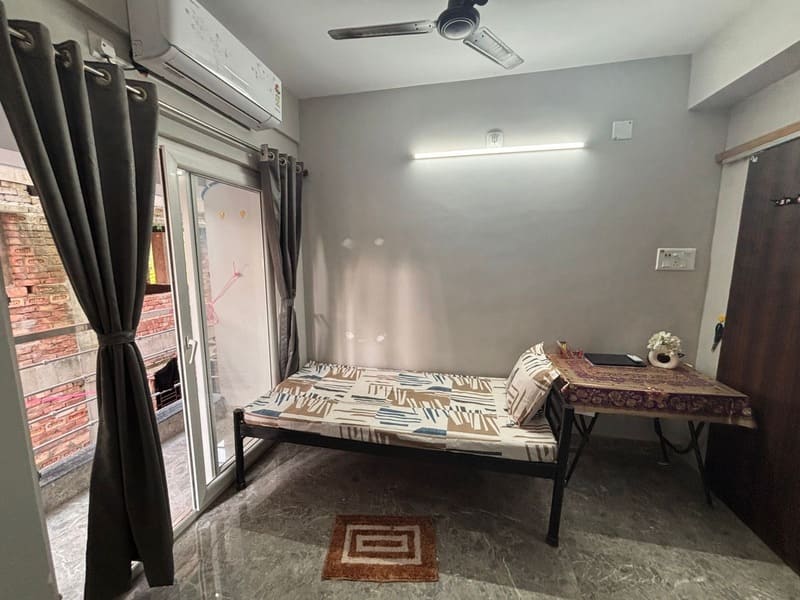 Koliving Newtown Girls PG