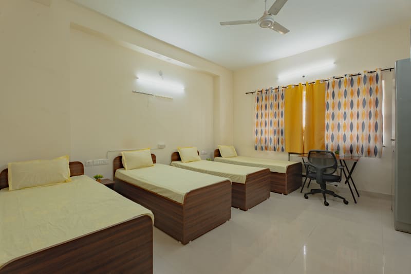 Koliving Park Street Ultra-Luxurious Girls PG