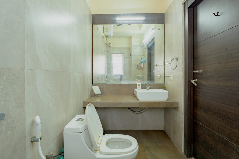 Koliving Park Street Ultra-Luxurious Girls PG